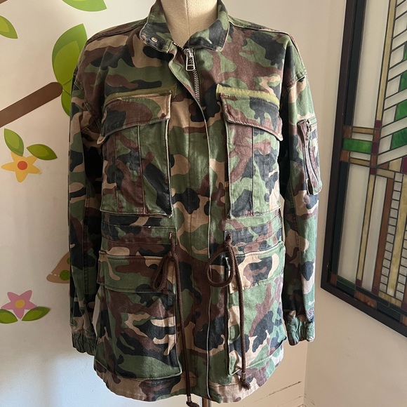 Veronica Beard Camo Anorak Jacket - Picture 4 of 6